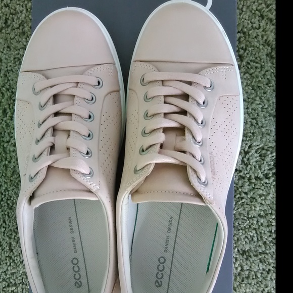 Ecco Soft 7 Leather Rose Women's Walking Shoe NEW - Picture 2 of 5